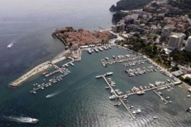 Na plaži u Budvi pronađeno tijelo muškarca