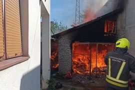 Gorjela kuća u Banjaluci (FOTO)