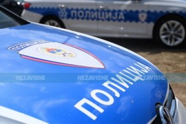 Bačena eksplozivna naprava na kuću u Petrovu, povrijeđena jedna osoba