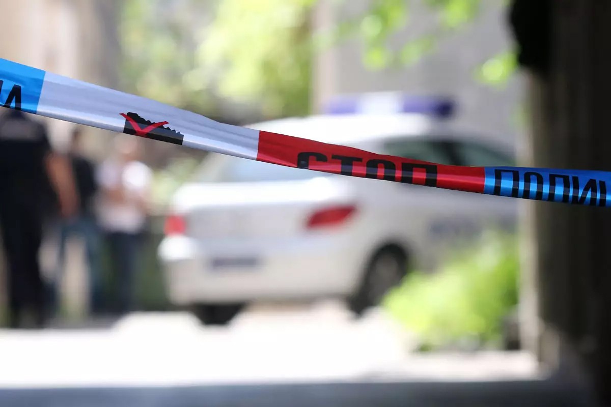 Golim rukama se branila od noža: Novi detalji stravičnog napada u Beogradu