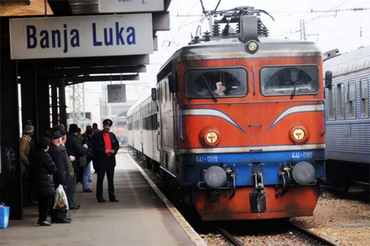 Radnici Željeznica RS obustavili rad zbog neuplaćenog osiguranja