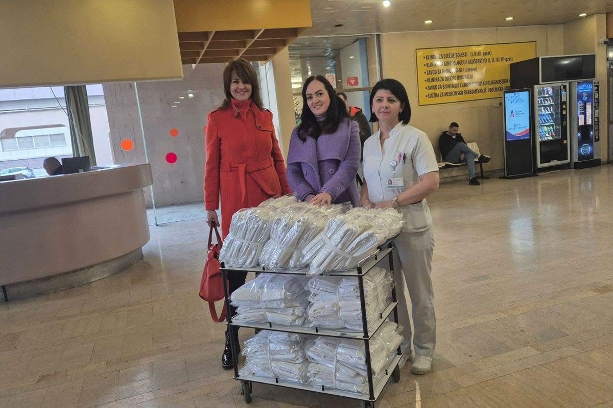 Klinika za ginekologiju UKC RS dobila posteljinu