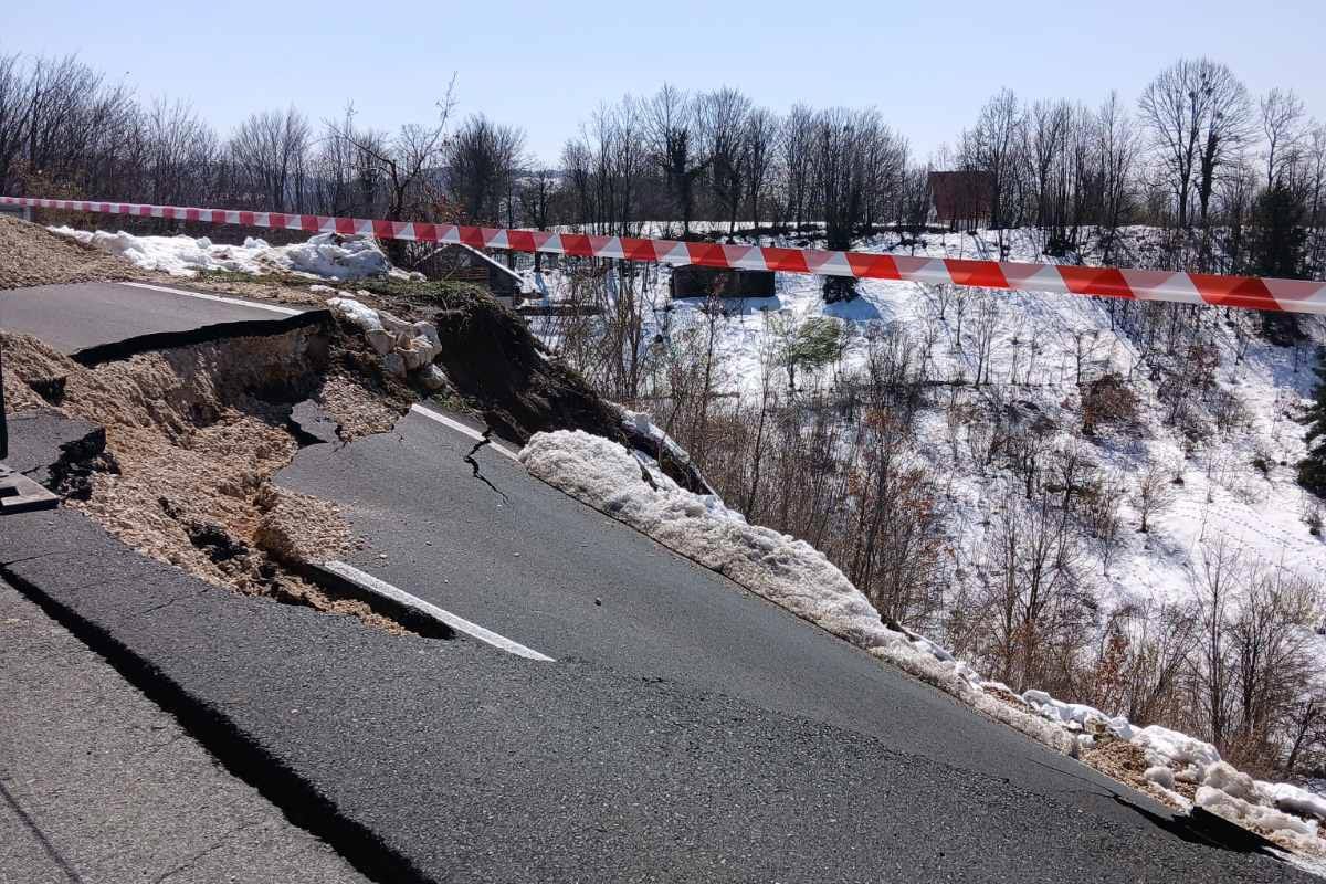 Zbog odrona zatvoren magistralni put Bijeljina-Tuzla