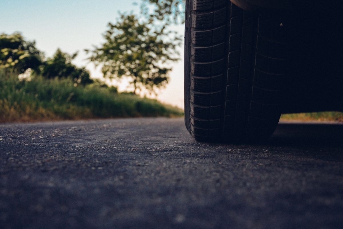 Betonski putevi protiv asfaltnih: Koji su bolji i bezbjedniji?