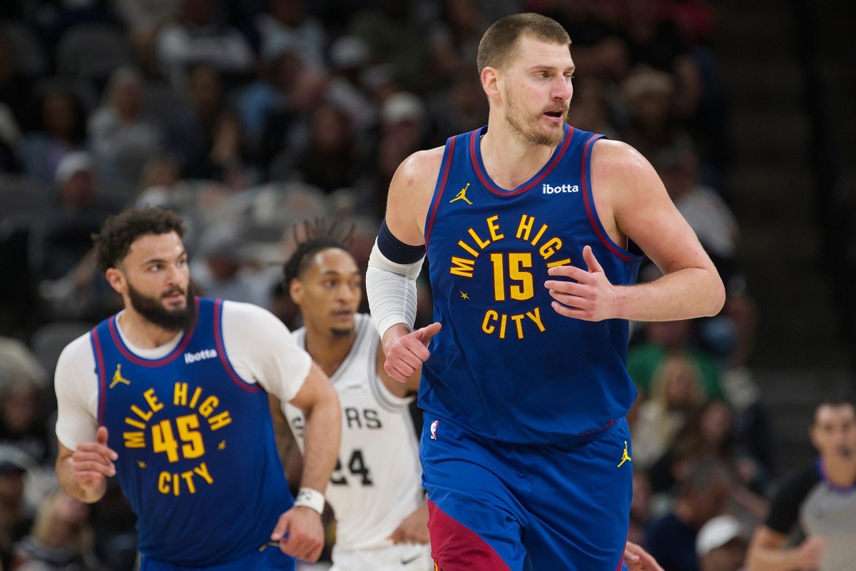 Jokić ispisao istoriju, Denver u naletu pred plej-of
