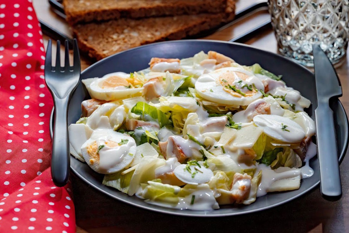 Recepti za 3 salate sa kuvanim jajima