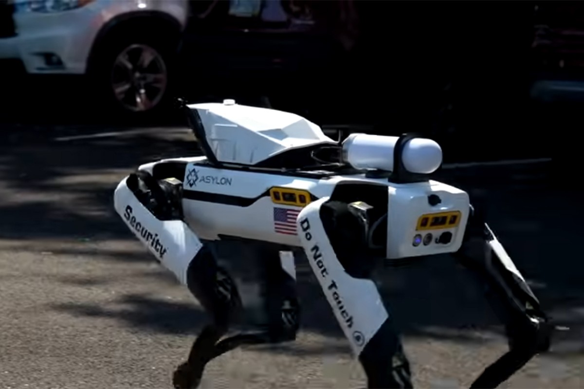 Psi roboti čuvaju polja kukuruza u Americi (VIDEO)