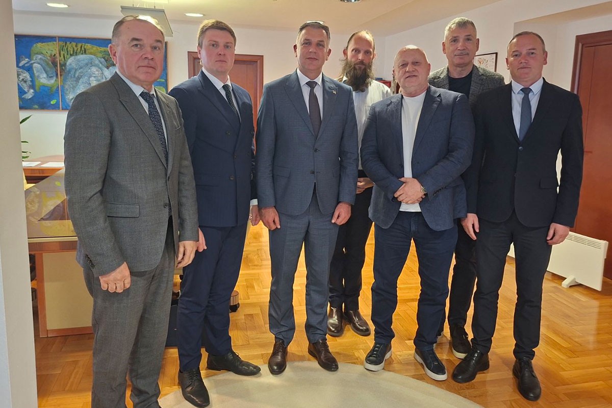 Maturantima će biti predstavljeni programi ruske kompanije "Rosteh"