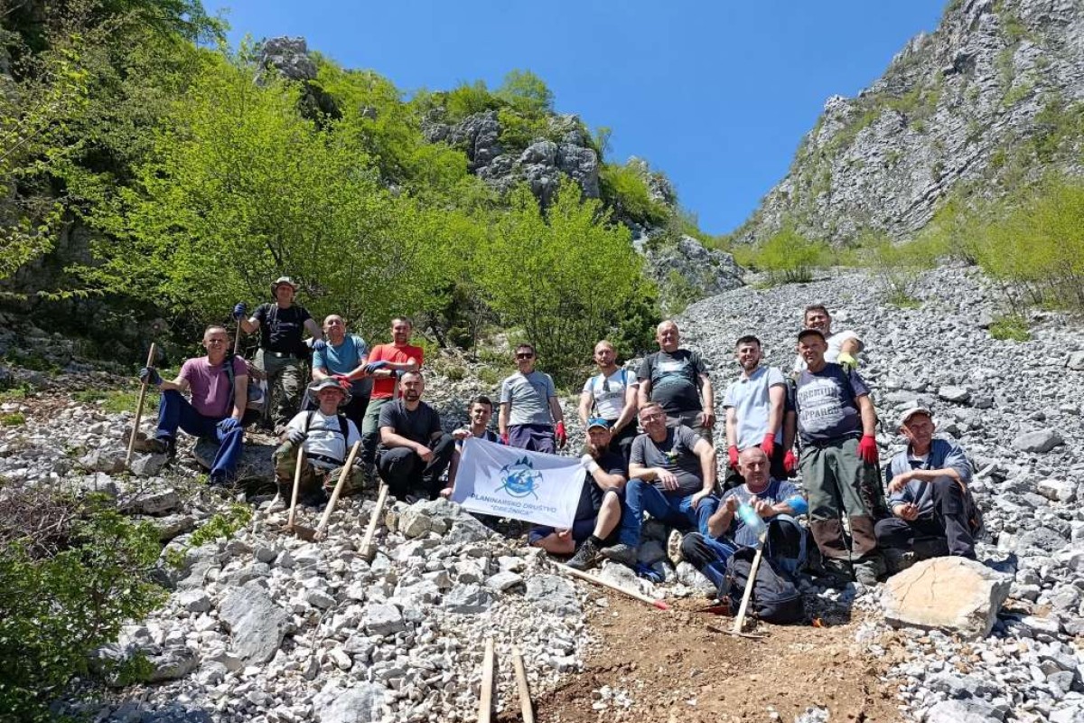 Volonteri "Drežnice" uredili planinarsku stazu