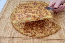 Brza pita sa krompirom bez kora biće vaš najdraži recept