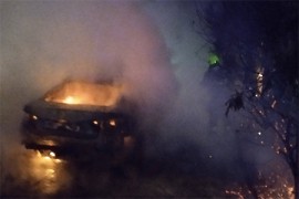 U Banjaluci u potpunosti izgorio automobil (FOTO)