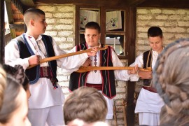 Stotine djece na festivalu u Piskavici njeguju folklor i tradiciju