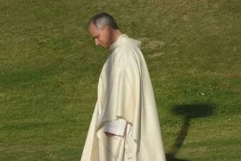 Papa Lav postao modna ikona (FOTO)