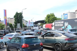 Nevjerovatni prizori iz Gradiške: Grad pod okupacijom vozila i putnika ...