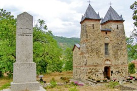 Jedina pravoslavna crkva s dva zvonika: Zovu je srpski Notr Dam (FOTO)