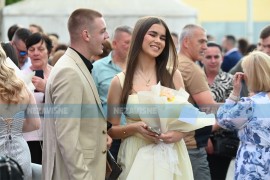 Maturanti zablistali u ritmu mladosti, jedan i zasvirao (FOTO, VIDEO)