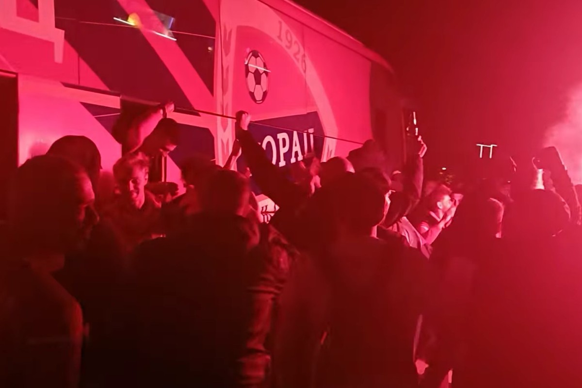 Navijači dočekali šampione: Slavlje u Banjaluci uz baklje i pjesme (VIDEO)