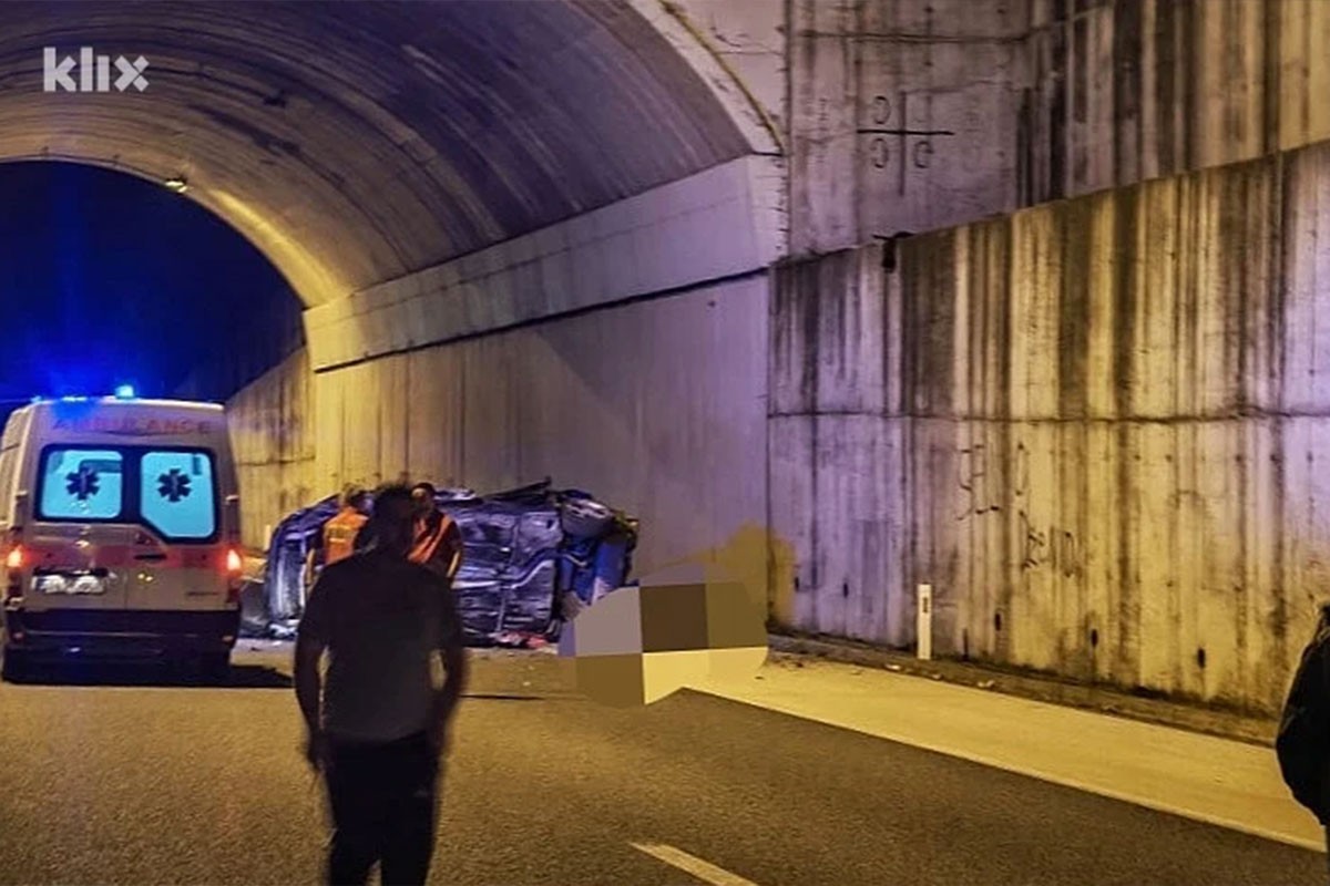 Stravična nesreća na auto-putu "9. januar": Autom sletio sa nadvožnjaka