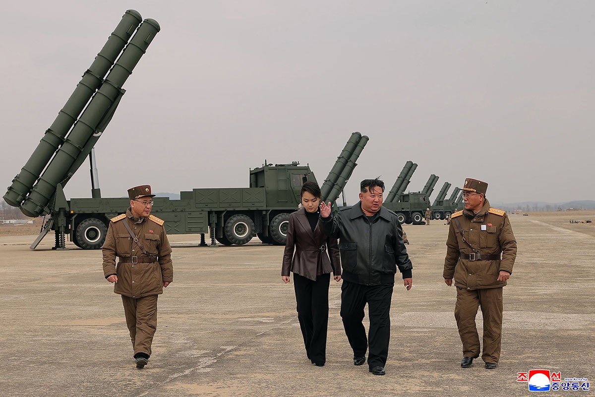 Sjeverna Koreja mijenja ustav: Nuklearne snage pod kontrolom Kima