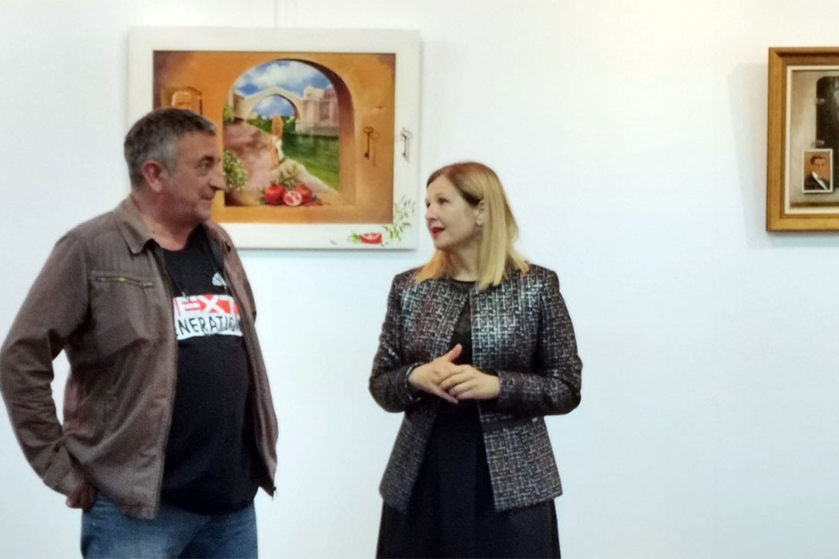 U Doboju otvorena izložba likovnih radova "Lira i kist" Perice Ivanovića