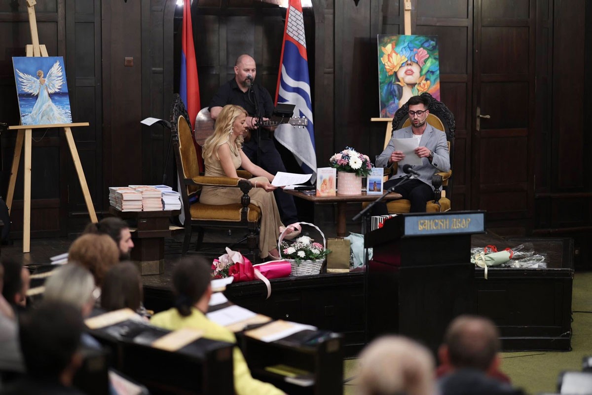 Neda Gavrić predstavila dvije knjige poezije u Banjaluci