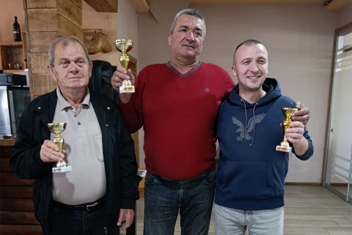 Lažijadu u Srpcu osvojio pričom o golubu koji krade novac