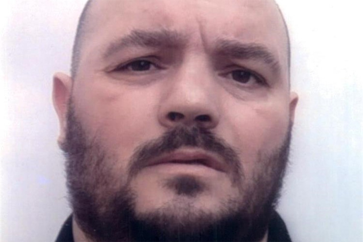 Policija objavila fotografiju osumnjičenog za ubistvo maturanta i upozorenje