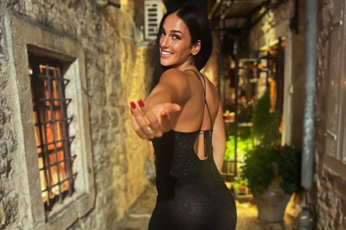 Debitovala za Srbiju u 31. godini: Ko je atraktivna Sara o kojoj bruje mreže (FOTO)