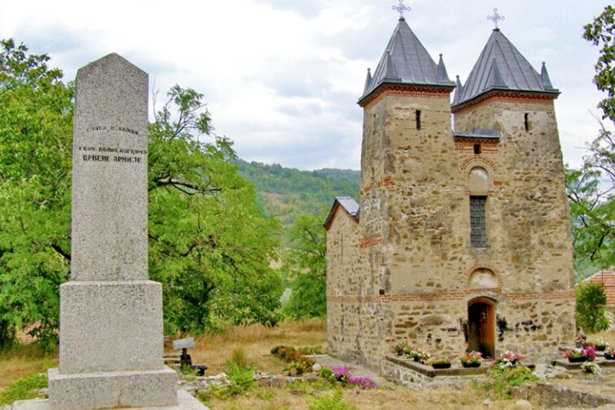 Jedina pravoslavna crkva s dva zvonika: Zovu je srpski Notr Dam (FOTO)