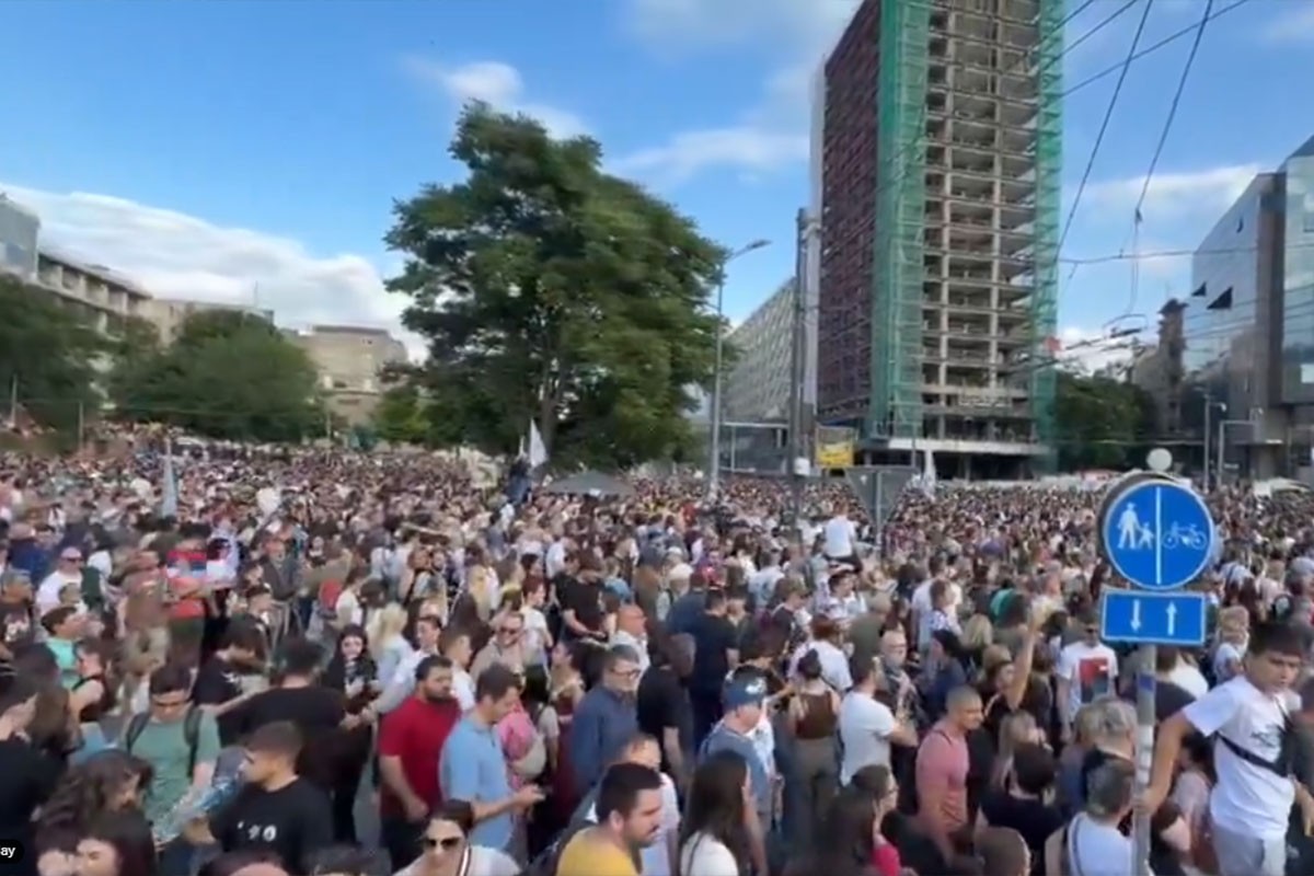 MUP Srbije objavio procjenu broja učesnika skupa u Beogradu (VIDEO)