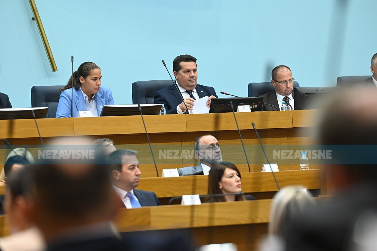 Deklaracija o zatvaranju OHR-a pred NSRS: Prihvaćeni i amandmani opozicije