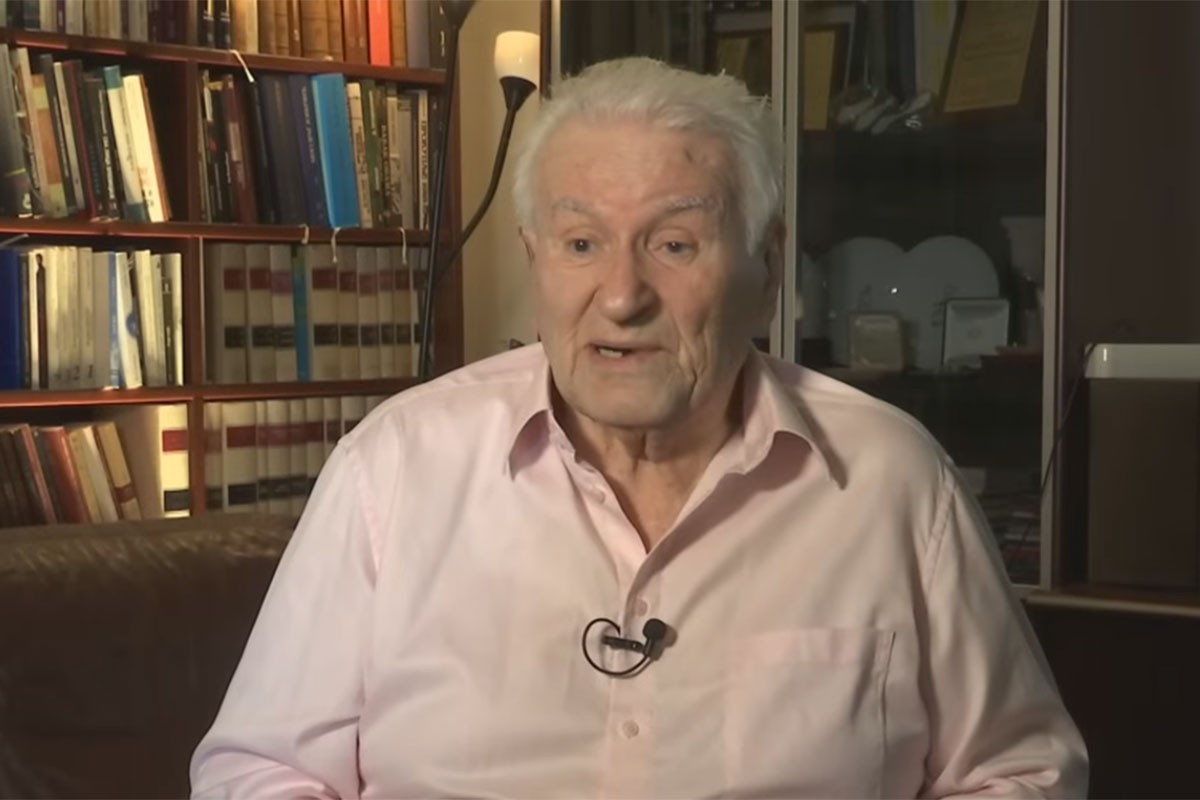 Preminuo Dragoljub Mićunović
