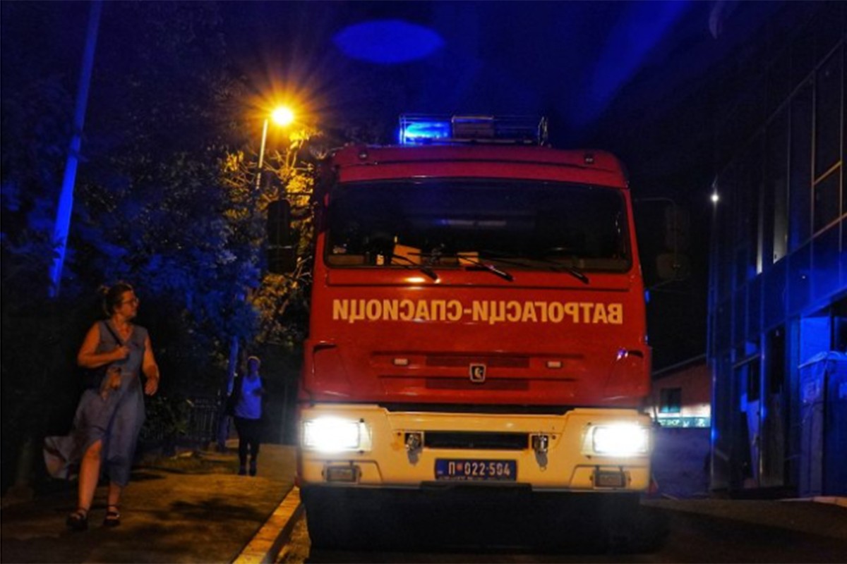 Studenti Pravnog fakulteta u Beogradu evakuisani zbog požara