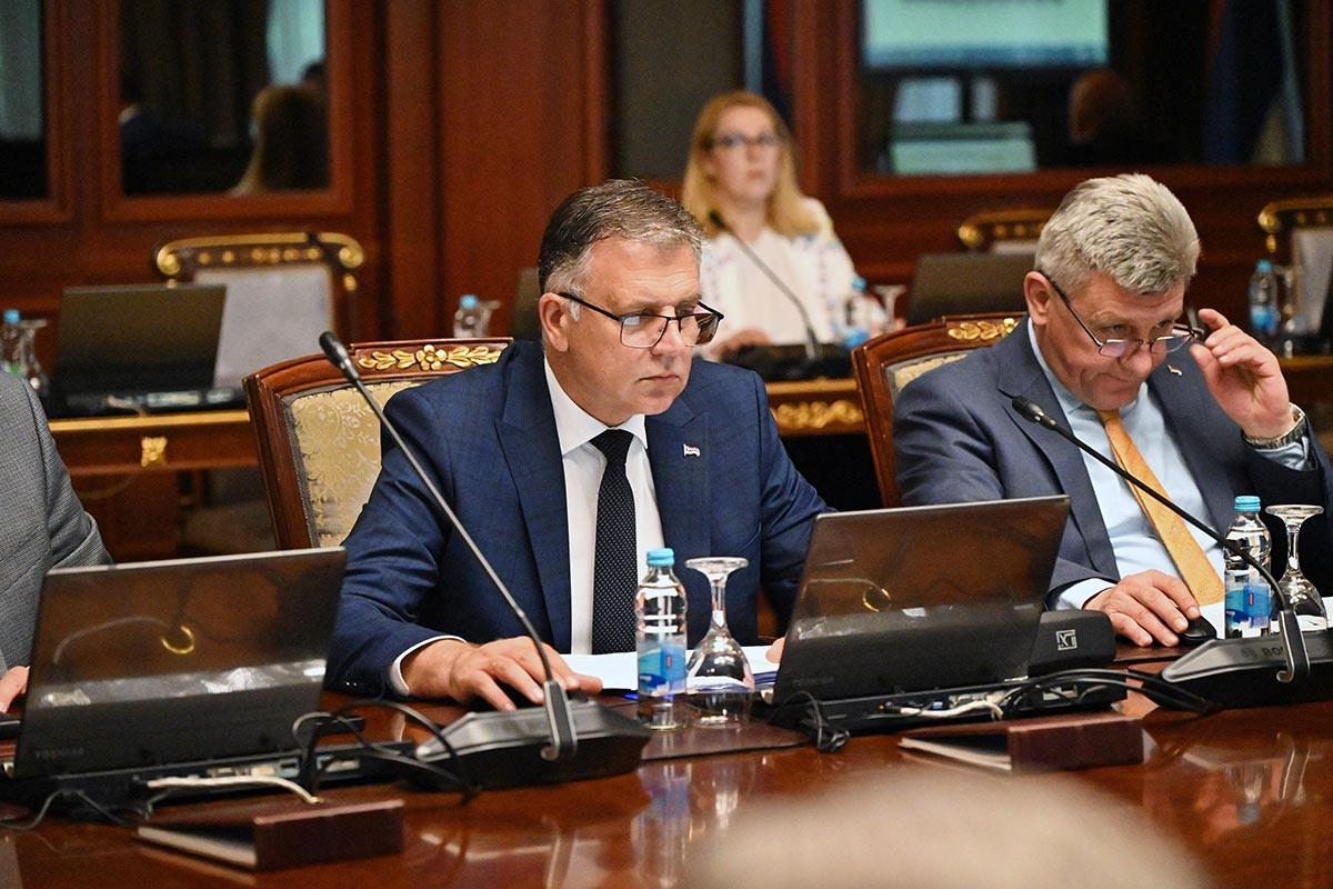 Besplatni udžbenici za sve osnovce u Srpskoj, za projekat izdvojeno 16 miliona KM