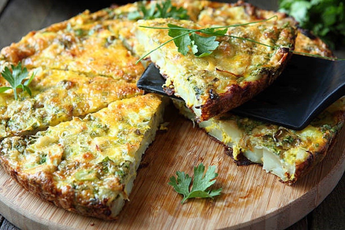 Zlatna fritaja sa parmezanom koju ćete obožavati