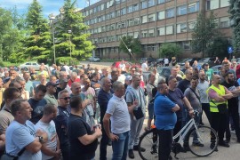 Protest radnika Nove Željezare Zenica: Traže regres i osporavaju ...