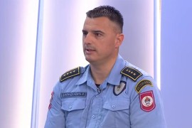 Davidović apeluje na građane da predaju nelegalno oružje nakon ...