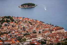 Torcidaši gliserima došli na Hvar i palicama planirali da pretuku ...