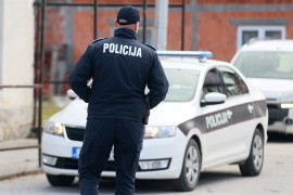 Napadnut policajac u Goraždu: Intervenisao po prijavi porodičnog ...