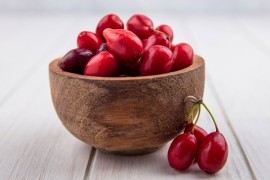 Svugdje rastu, a niko ih ne bere: Jedna šaka ovih crvenih bobica jača ...