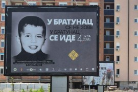 "U Bratunac se ide": Na bilbordima fotografije stradale srpske djece ...