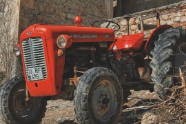 Preminuo dječak koga je djed pregazio traktorom: Ljekari se 6 dana ...