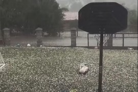 Jako nevrijeme stiglo u BiH: Led zabijelio Bosanski Petrovac (VIDEO)