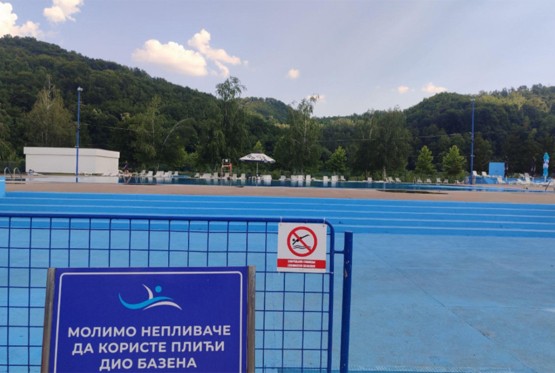 Tragedija na bazenu u Ugljeviku: Utopio se mladić