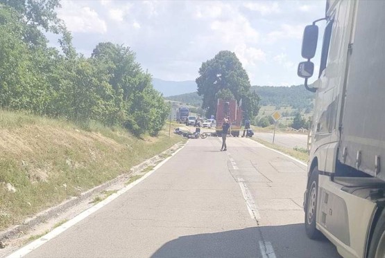 Nesreća kod Drvara: Poginula djevojka (24), sudarila se s ocem pa pala pod kamion