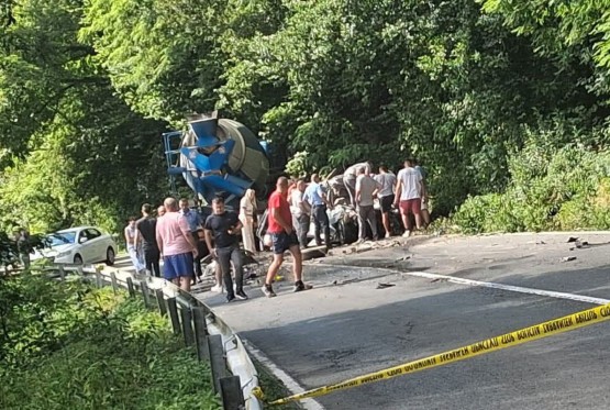 Oglasila se policija: Četvoro povrijeđenih u udesu u Čelincu