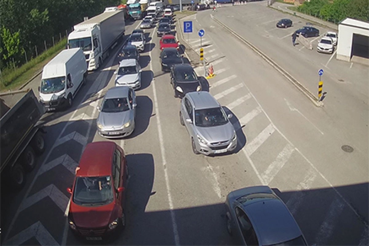 Pojačana frekvencija vozila na graničnim prelazima