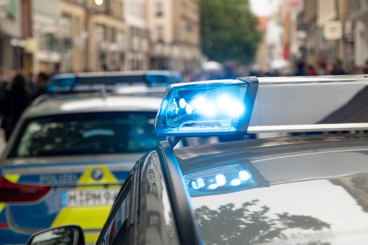 Muškarac koji je pucao na policajca u Dortmundu predao se nakon višesatne opsade