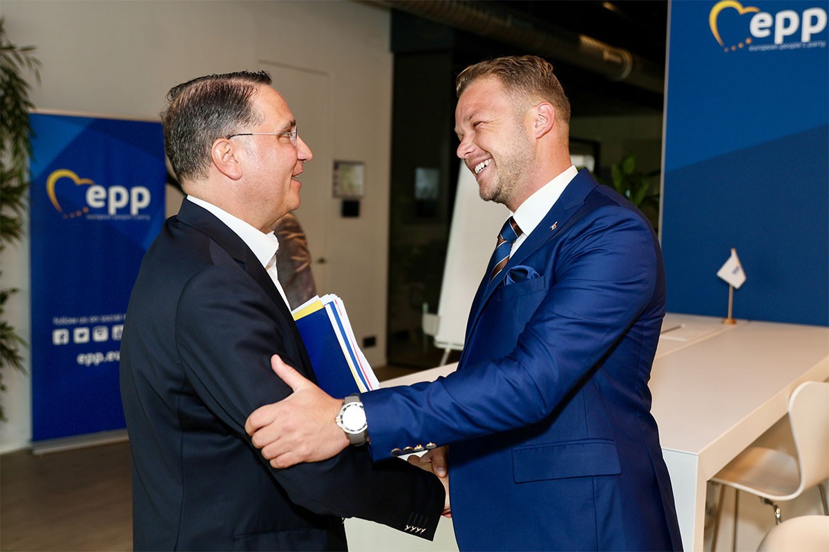 Stanivuković imao važan sastanak sa Volerom u Briselu