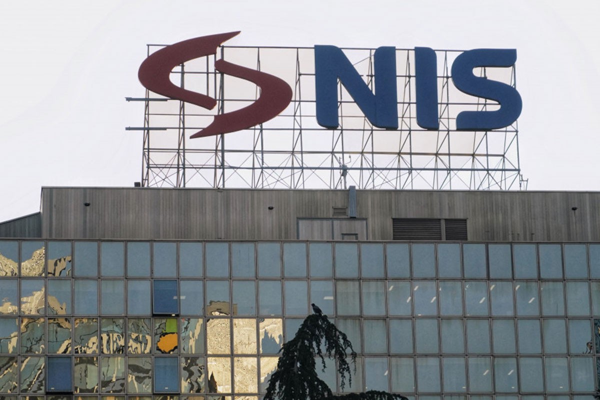 NIS između Vašingtona, Moskve i Budimpešte